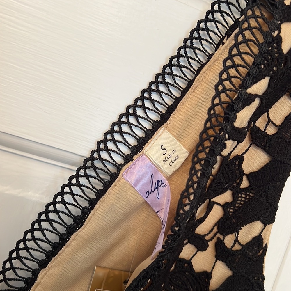 Alya black Lace Dress NWT - Picture 8 of 10